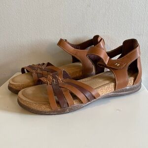 Clark’s Collection leather sandals